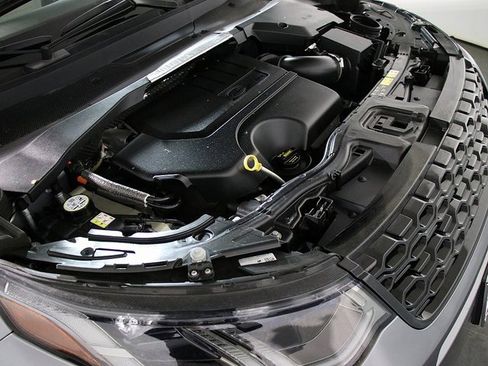 Used 2023 Land Rover Discovery Sport SE image 36