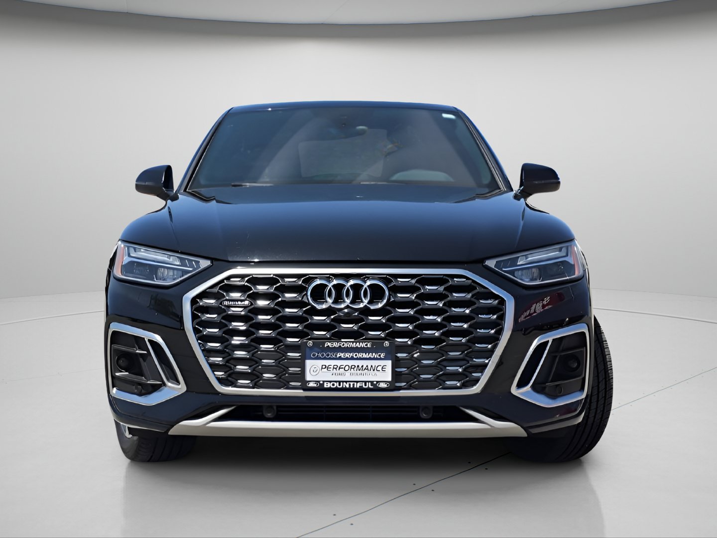Used 2022 Audi Q5 2.0T Premium w/ Convenience Package AWD/4WD image 3