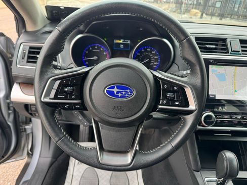 Used 2018 Subaru Outback 2.5i Limited image 24