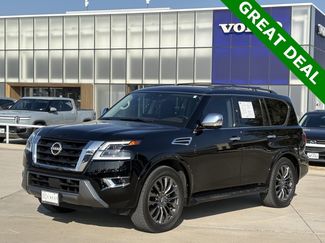 Used 2024 Nissan Armada Platinum w/ Captain's Chairs Package video 2