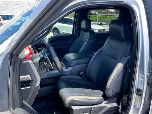 Used 2018 Ford F150 Raptor w/ Equipment Group 802A Luxury AWD/4WD image 11