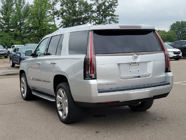 Used 2015 Cadillac Escalade Luxury AWD/4WD image 4