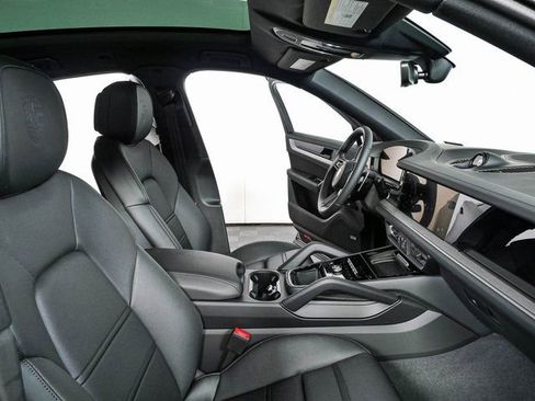 New 2026 Porsche Cayenne S AWD/4WD image 24
