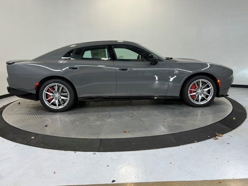 New 2026 Dodge Charger Daytona Scat Pack w/ Track Package image 4