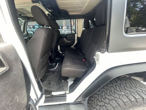 Used 2014 Jeep Wrangler Unlimited Sport w/ Quick Order Package 24S AWD/4WD image 16