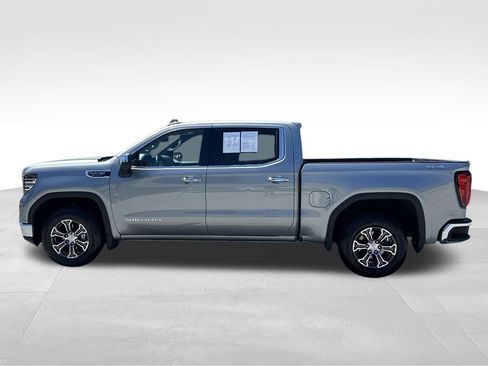 Used 2025 GMC Sierra 1500 SLT AWD/4WD image 4
