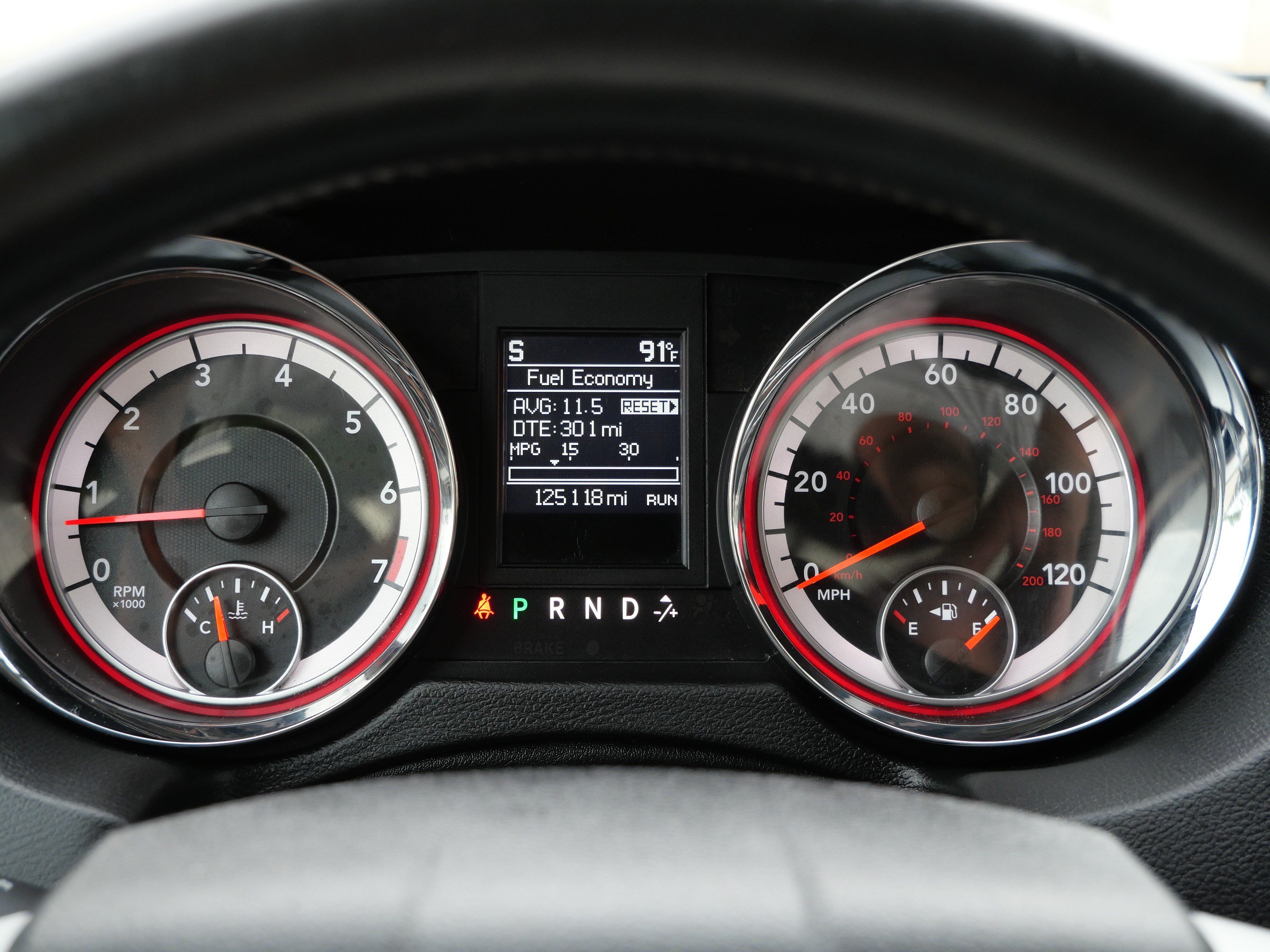 Used 2016 Dodge Grand Caravan SXT w/ Rear Park Assist Package FWD image 22