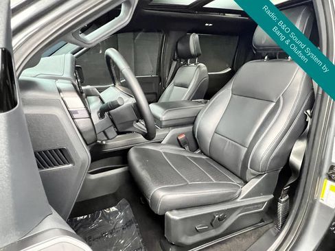Used 2025 Ford F150 Lariat w/ Equipment Group 501A Mid AWD/4WD image 7