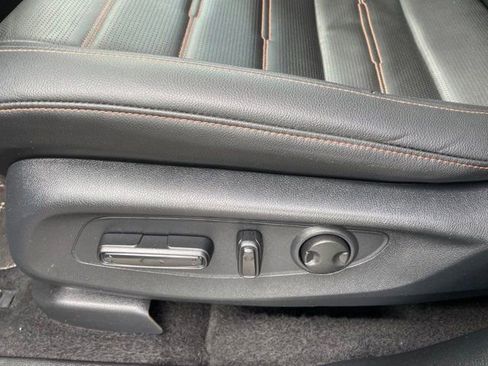 Used 2025 Honda CR-V Sport-L image 9