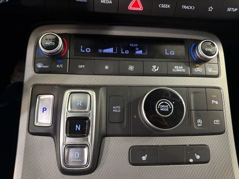 Used 2025 Hyundai Palisade SEL FWD image 27