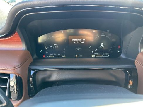 Used 2022 Lincoln Nautilus Reserve image 8