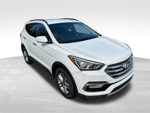 Used 2017 Hyundai Santa Fe Sport image 9