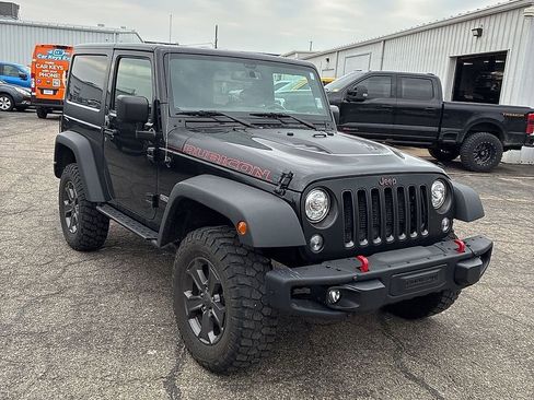 Used 2017 Jeep Wrangler Rubicon image 2