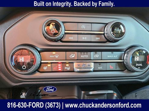 New 2025 Ford Bronco Outer Banks w/ Sasquatch Package image 18