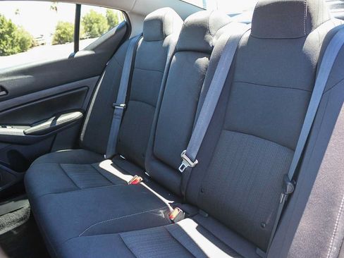 Used 2025 Nissan Altima 2.5 SV FWD image 18
