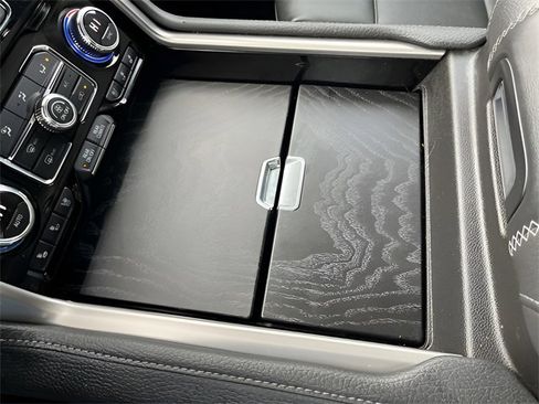 Used 2021 GMC Yukon Denali image 23