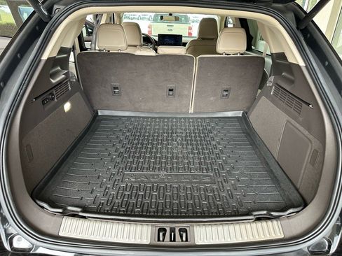 Used 2022 Lincoln Nautilus Reserve w/ Equipment Group 202A image 28