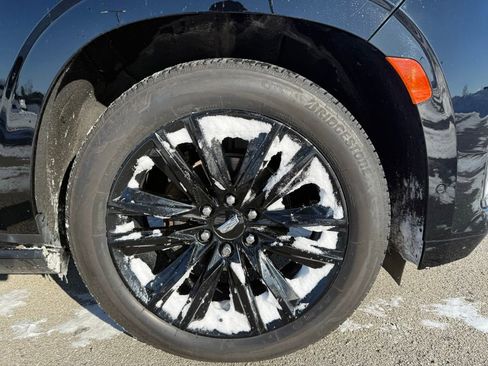 Used 2022 Cadillac Escalade ESV Sport Platinum w/ LPO, Floor Liner Package image 17