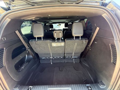 Used 2019 Chrysler Pacifica Touring-L Plus w/ Advanced Safetytec Group FWD image 5