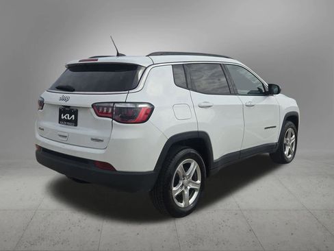 Used 2023 Jeep Compass Latitude image 6