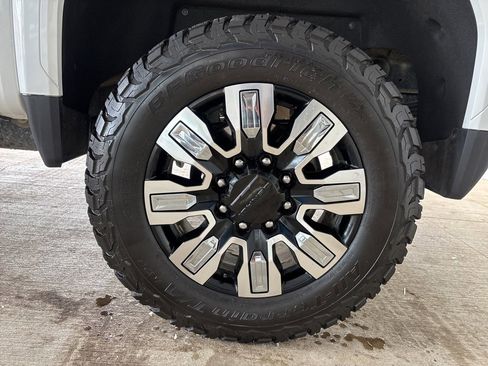 Used 2025 GMC Sierra 2500 Denali w/ Technology Package image 44