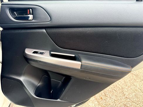 Used 2017 Subaru Crosstrek 2.0i Premium image 21