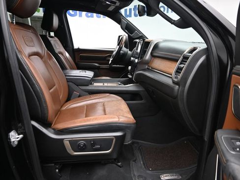 Used 2019 RAM 1500 Limited AWD/4WD image 9