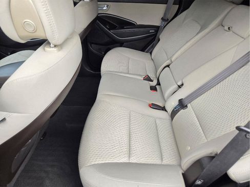 Used 2017 Hyundai Santa Fe Sport FWD image 27