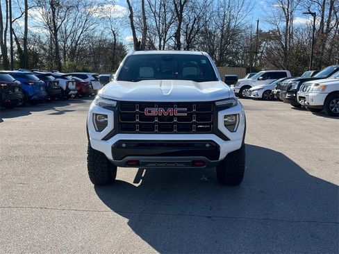Used 2024 GMC Canyon AT4X image 9