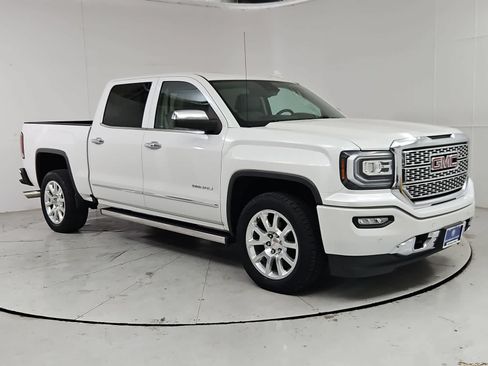 Used 2016 GMC Sierra 1500 Denali w/ Enhanced Driver Alert Package AWD/4WD image 8