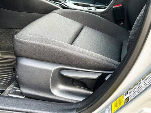 Certified 2025 Toyota Corolla LE image 13