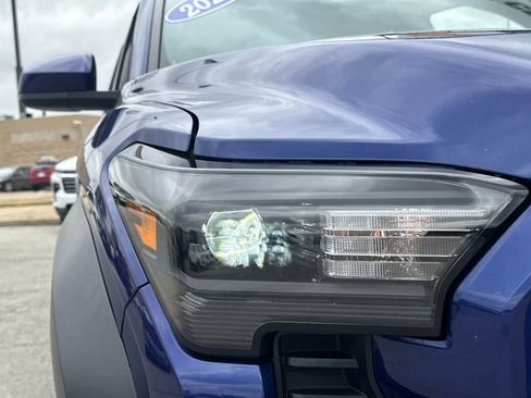 Used 2024 Toyota Tacoma TRD Off-Road image 11