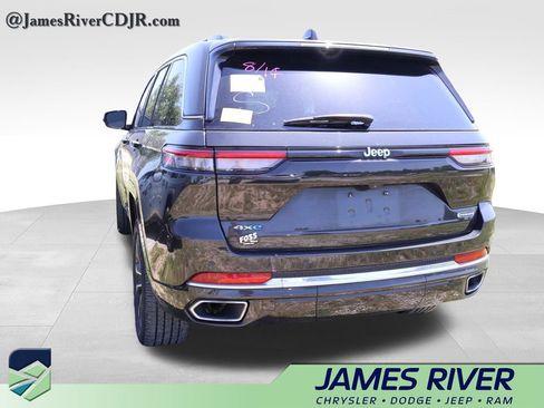 Used 2023 Jeep Grand Cherokee Overland AWD/4WD image 19