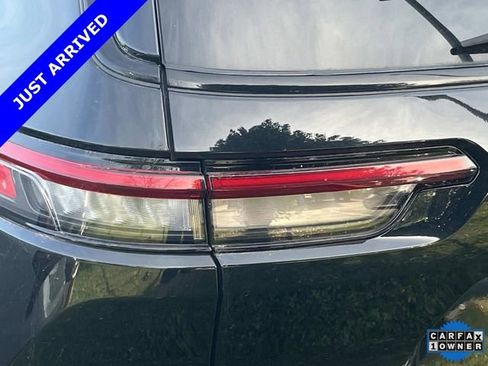 Certified 2024 Jeep Grand Cherokee L Altitude image 9