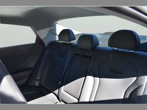 New 2026 Hyundai Elantra Limited FWD image 28