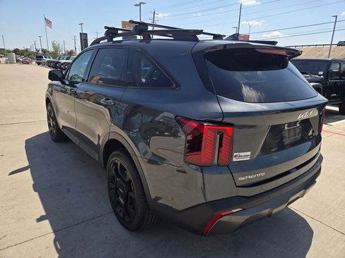 Used 2024 Kia Sorento SX image 5