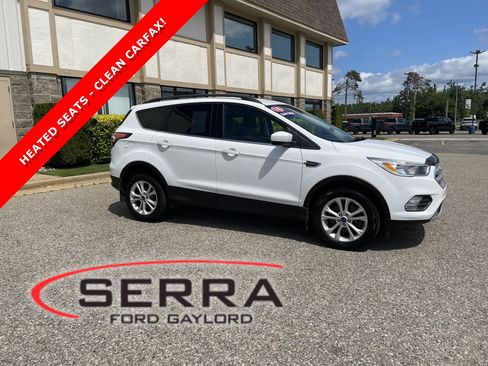 Used 2018 Ford Escape SE w/ SE SYNC Package AWD/4WD image 1