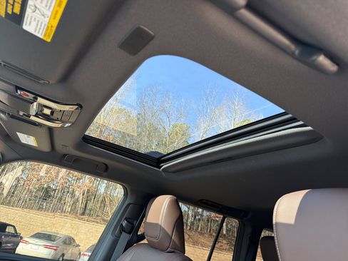 Used 2025 Toyota Land Cruiser Base image 31