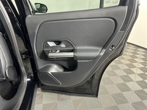 Certified 2025 Mercedes-Benz GLA 250 image 16