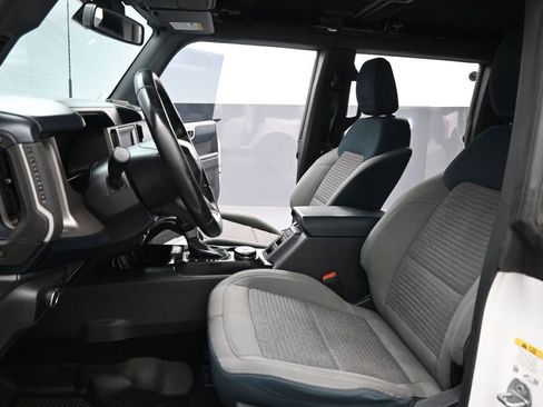 Used 2021 Ford Bronco Outer Banks AWD/4WD image 9