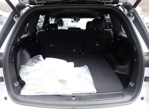 New 2025 Jeep Grand Cherokee Limited w/ Black Appearance Package AWD/4WD image 6