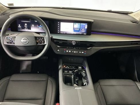 New 2025 Nissan Murano SL image 14