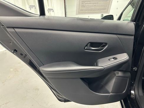 Used 2025 Nissan Sentra SV image 42