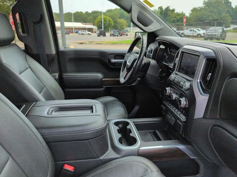 Used 2021 GMC Sierra 1500 SLT w/ SLT Premium Package AWD/4WD image 10