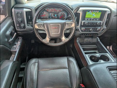 Used 2018 GMC Sierra 1500 SLT AWD/4WD image 10