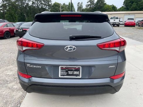 Used 2016 Hyundai Tucson SE w/ Option Group 02 AWD/4WD image 2