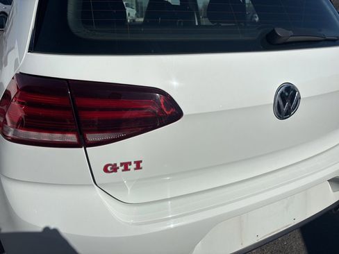 Used 2021 Volkswagen GTI S image 3