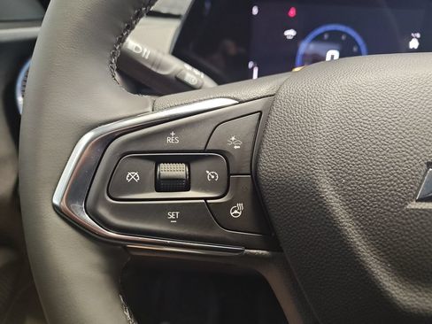 New 2025 Chevrolet Trax ACTIV w/ Driver Confidence Package FWD image 26
