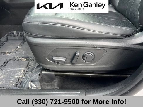 Used 2022 Kia Sorento S AWD/4WD image 28