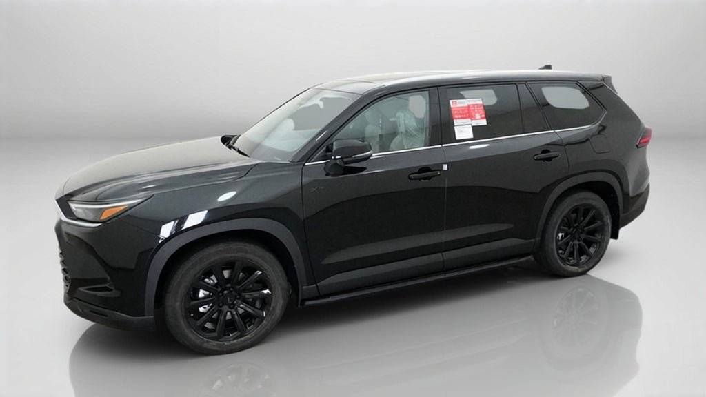 New 2026 Toyota Grand Highlander XLE FWD image 2